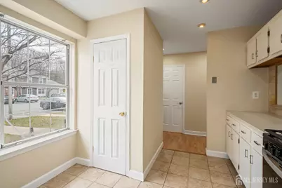 374 Constitution Circle, North Brunswick Township, NJ 08902 - Photo 5