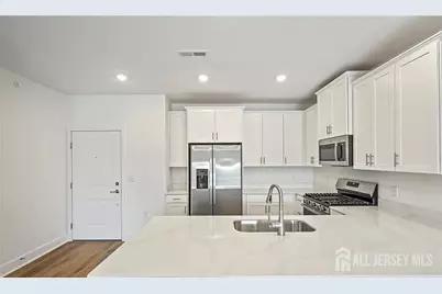 28310 Radford Court, Monroe Township, NJ 08831 - Photo 3