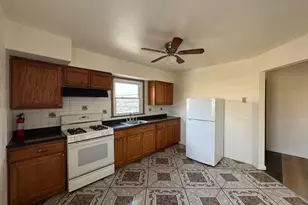 34 Carteret Ave, Carteret, NJ 07008 - Photo 5