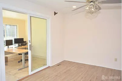 620 S Randolphville Road, Piscataway Township, NJ 08854 - Photo 9