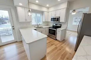 35 Thompson Ave, Fords, NJ 08863 - Photo 5