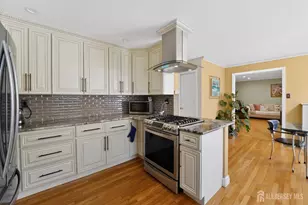 17 Willow Dr, Old Bridge Township, NJ 08857 - Photo 11