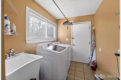 17 Willow Drive, Old Bridge Township, NJ 08857 - Photo 33