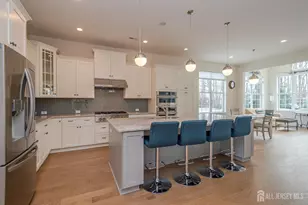 3 Inter Lachen Ct, Monroe Township, NJ 08831 - Photo 7