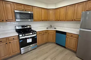 32 Columbus Dr, Franklin Township, NJ 08823 - Photo 9