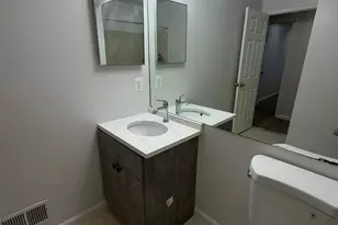 32 Columbus Dr, Franklin Township, NJ 08823 - Photo 17