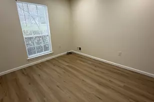 32 Columbus Dr, Franklin Township, NJ 08823 - Photo 15