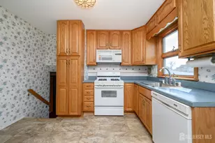 25 Steven Terrace, South Plainfield, NJ 07080 - Photo 13