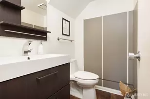 90 Farnham Square, Sayreville, NJ 08859 - Photo 15