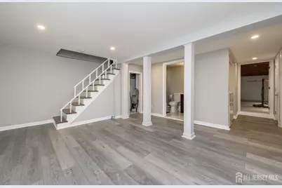 160 Carteret Avenue, Carteret, NJ 07008 - Photo 17