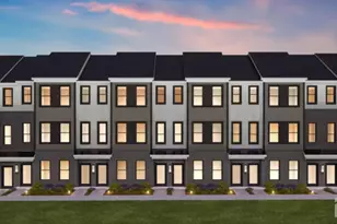 916 E District Blvd, East Brunswick Township, NJ 08816 - Photo 13