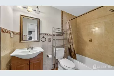 532 Hartford Street, Perth Amboy, NJ 08861 - Photo 25