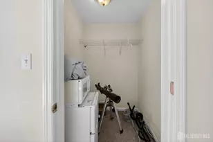 532 Hartford St, Perth Amboy, NJ 08861 - Photo 11