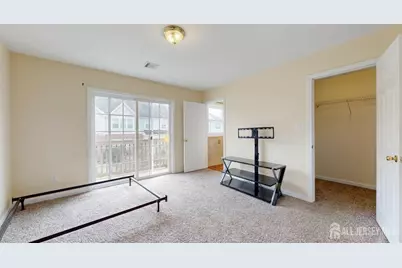 532 Hartford Street, Perth Amboy, NJ 08861 - Photo 9