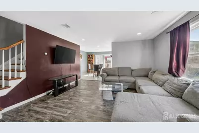 532 Hartford Street, Perth Amboy, NJ 08861 - Photo 3