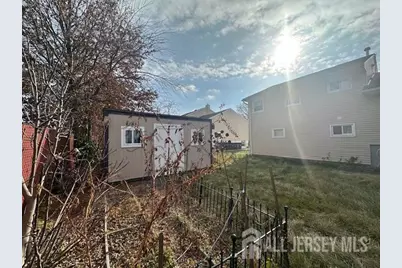 118 Markowitz Street, Carteret, NJ 07008 - Photo 5