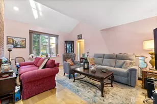 55 Riverbend Dr, North Brunswick Township, NJ 08902 - Photo 7