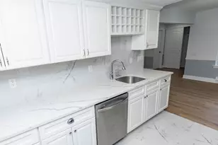 213 Doremus Dr, Monroe Township, NJ 08831 - Photo 9