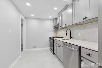 92 William Street, Carteret, NJ 07008 - Photo 9