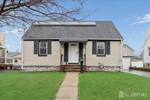 92 William St, Carteret, NJ 07008 - Photo 1