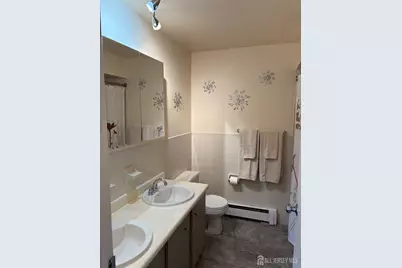 648 Cricket Lane, Woodbridge Township, NJ 07095 - Photo 7