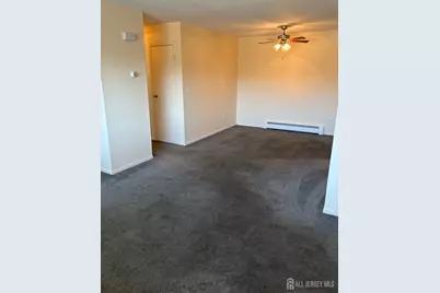 648 Cricket Lane, Woodbridge Township, NJ 07095 - Photo 3