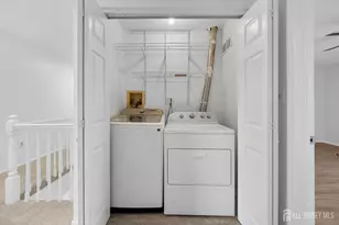 7 Farragut Square, Howell Township, NJ 07728 - Photo 15