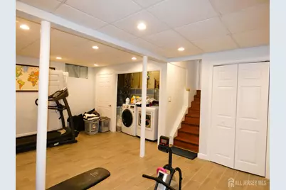 10 Falcon Drive, Edison, NJ 08820 - Photo 17