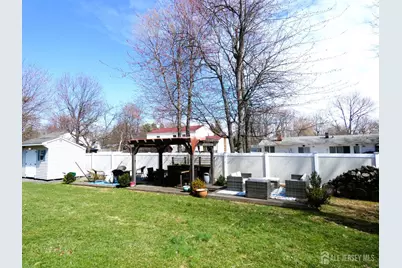 10 Falcon Drive, Edison, NJ 08820 - Photo 23