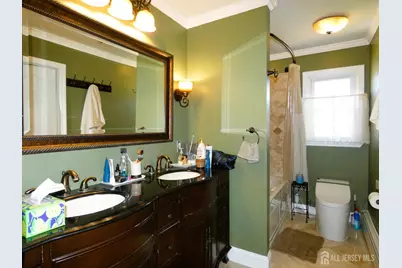 10 Falcon Drive, Edison, NJ 08820 - Photo 19