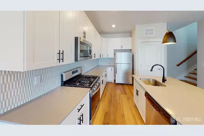 708 Fernandez Court, Sayreville, NJ 08859 - Photo 5