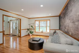 14 Brookside Ct, Plainsboro Township, NJ 08512 - Photo 9