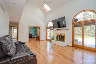 14 Brookside Ct, Plainsboro Township, NJ 08512 - Photo 11