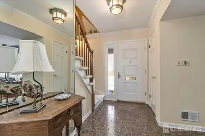 41 Stirling Court, Metuchen, NJ 08840 - Photo 3