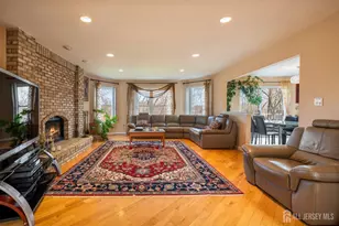 41 Addington Ct, East Brunswick Township, NJ 08816 - Photo 11