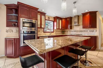 41 Addington Court, East Brunswick Township, NJ 08816 - Photo 9