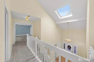 8 Danny Ct, North Brunswick Township, NJ 08902 - Photo 23