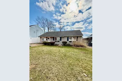 426 Jansen Avenue, Avenel, NJ 07001 - Photo 1