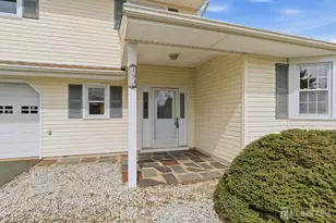 103 Karen Pl, Bridgewater, NJ 08807 - Photo 3