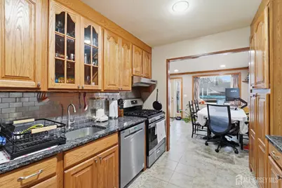 27 Glenville Road, Edison, NJ 08817 - Photo 5