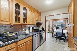 27 Glenville Rd, Edison, NJ 08817 - Photo 5