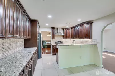 36 Ravenswood Court, Edison, NJ 08820 - Photo 17