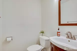 36 Ravenswood Ct, Edison, NJ 08820 - Photo 21