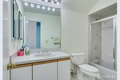 36 Ravenswood Court, Edison, NJ 08820 - Photo 37