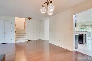 36 Ravenswood Ct, Edison, NJ 08820 - Photo 13