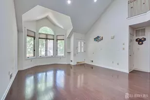 36 Ravenswood Ct, Edison, NJ 08820 - Photo 7