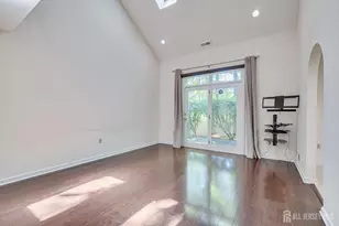 36 Ravenswood Ct, Edison, NJ 08820 - Photo 19