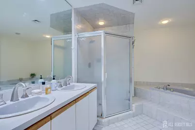 36 Ravenswood Court, Edison, NJ 08820 - Photo 29