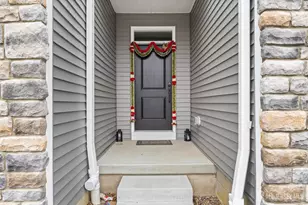 77 Mustang Dr, Manalapan Township, NJ 07726 - Photo 5