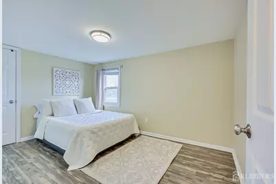 41 Lake Avenue, Metuchen, NJ 08840 - Photo 19